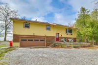 Breathtaking Sunsets: Lake Huron Beachfront Escape - WiFi