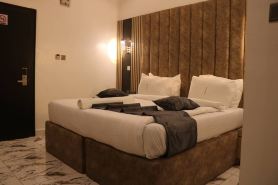 VICTORIAN BLOOM HOTEL AND RESORT ASABA