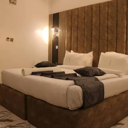 VICTORIAN BLOOM HOTEL AND RESORT ASABA
