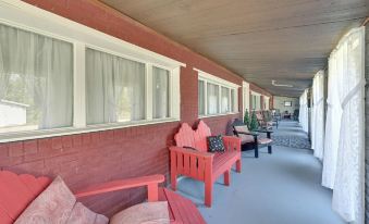 Hike & Fish: Rustic, Timeless Mckee Home w/ Yard