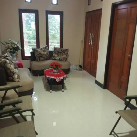 Gloria Guest House