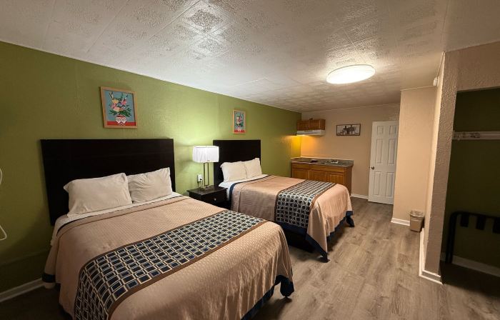 Executive Inn & Kitchenette Suites-Eagle Pass