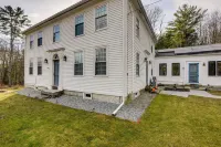 Historic Home w/ Modern Updates on < 4 Acres - parking