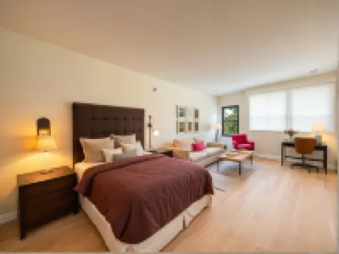 Melrose Rooftop Boutique Residences Hotels in 