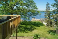 Waterfront Eagle Lake Home w/ Yard & Deck - Wifi