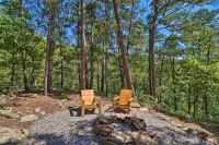 Peaceful Cabin w/ Deck + Scenic Mtn Views! - Homestays