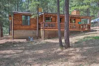 Updated Strawberry Family Cabin w/ 2 Private Decks - 3-Star