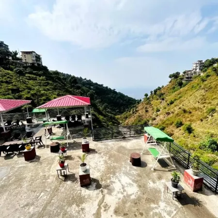 Misty Winds Kasauli