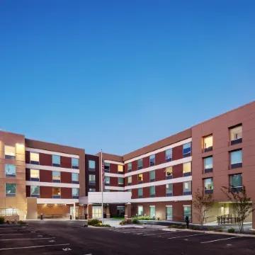 Home2 Suites by Hilton Memphis Downtown Отели рядом с достопримечательностью «Бил-стрит»
