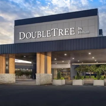 DoubleTree by Hilton Manhattan