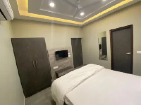 Hotel the Retro Regency Hotels in Ludhiana