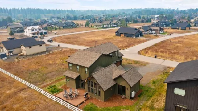 Brand New 3600 SF 3-Primary Suite Mountain Getaway