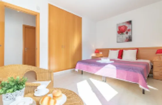 3 Bedroom Villa in Roses Near the Beach