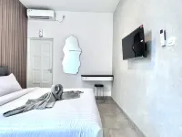 Escotel Arah Timur Hotels in East Jakarta
