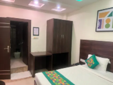 Staylo Masterprice Palace