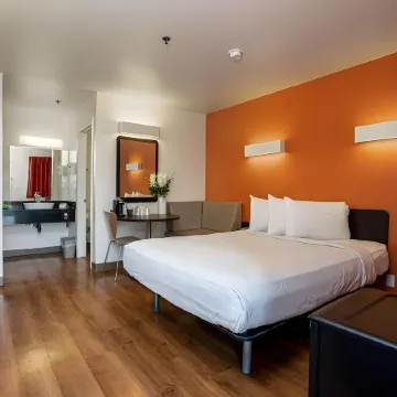 Motel 6 Temecula, CA - Historic Old Town