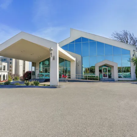 Auberge Québec Отели рядом с достопримечательностью «Торговый центр Laurier Québec»