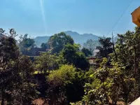 Hotel Lalit Inn Lonavala - Mountain view
