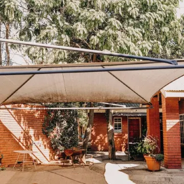 La Rona Hospitality Services