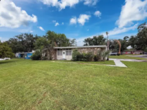 3517 River Grove Drive