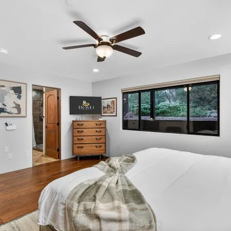 NEW Luxe Chapel Garden Retreat Chapel Views