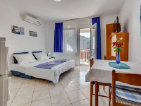 Apartments Tanja Hotels in Pakostane