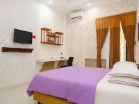 Tripletree Novon Family Hotel Hotels in Blimbing