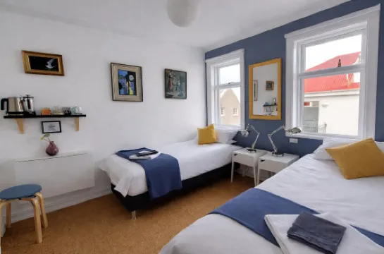 Refurinn Reykjavik Guesthouse
