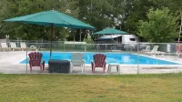 Franklin Motel, Tent & Trailer Park - Pools