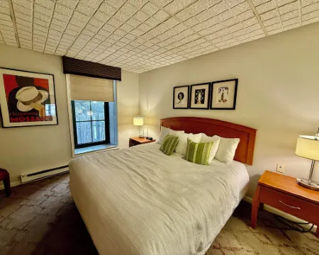 Lindsey Place 克林頓縣酒店