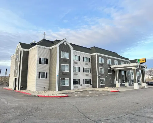Quality Inn Carlin Hotels in Carlin