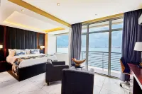 The Yacht Hotel