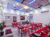 Hotel Amer Classic Hotels near عامر