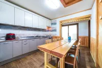 Cheongsong Honey Complex Pension - Homestays