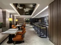 DoubleTree by Hilton Istanbul Macka Hotels in der Nähe von Uhrturm von Dolmabahçe