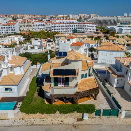 Monteiro V4 - VIP Properties
