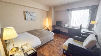 Hotel Urban โรงแรมใกล้โทชิมะ