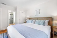 Regatta Suite at The Royce Refined Newport Charm - Balcony
