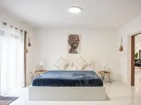 Villa Dubai by Glam Homes Hotels in Ojus