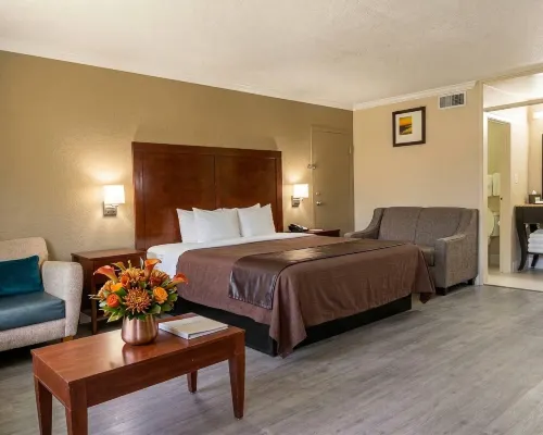 Rodeway Inn Hotels in Monroe