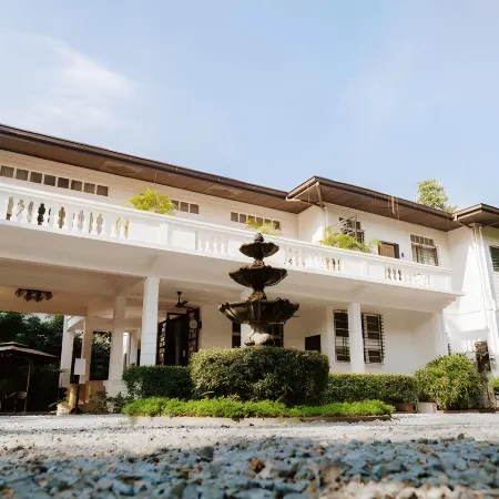 The Henry Hotel Manila