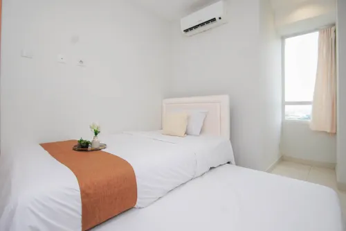 3 Pax Functional 2BR at Cinere Bellevue Suites Apartment By Travelio