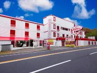 藝廊飯店-限大人 大池站附近的飯店