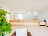 LOW COST RESORT MANZA BEACH (恩納和風ホテル北海荘)