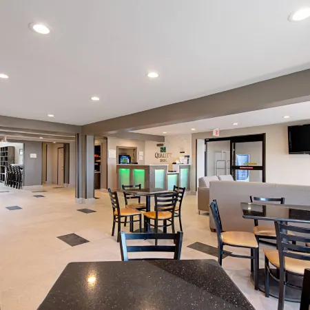 Quality Inn Mishawaka - South Bend