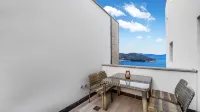 Yeosu Tira061 Boutique Spa & Pool