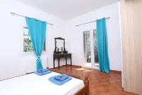 Corfu Seaside Cottage - Private Garden Retreat