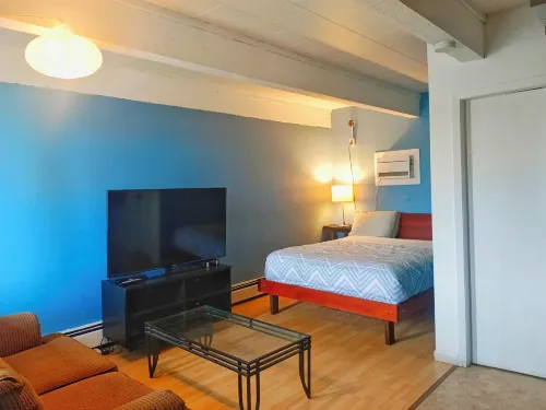 Caravan Motel