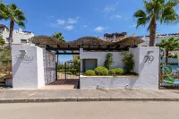 Sunset Seaview Corner with Pool - Happy Rentals - Mountain View