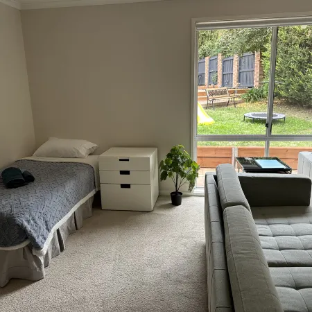 Curtin Cozy 2-Bedroom House Near Canberra Hospital